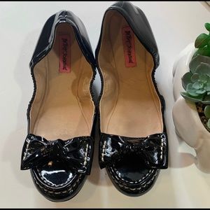 Betsey Johnson flats